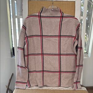 Tahari sweater